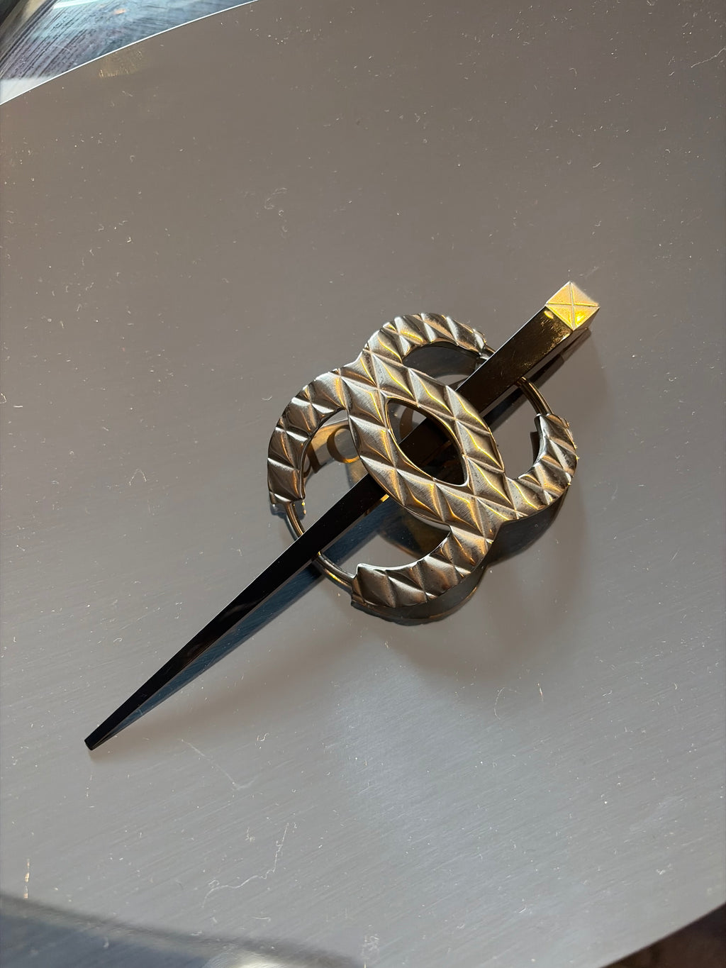 Chanel Fall/Winter 2015-2016 Hair Pin