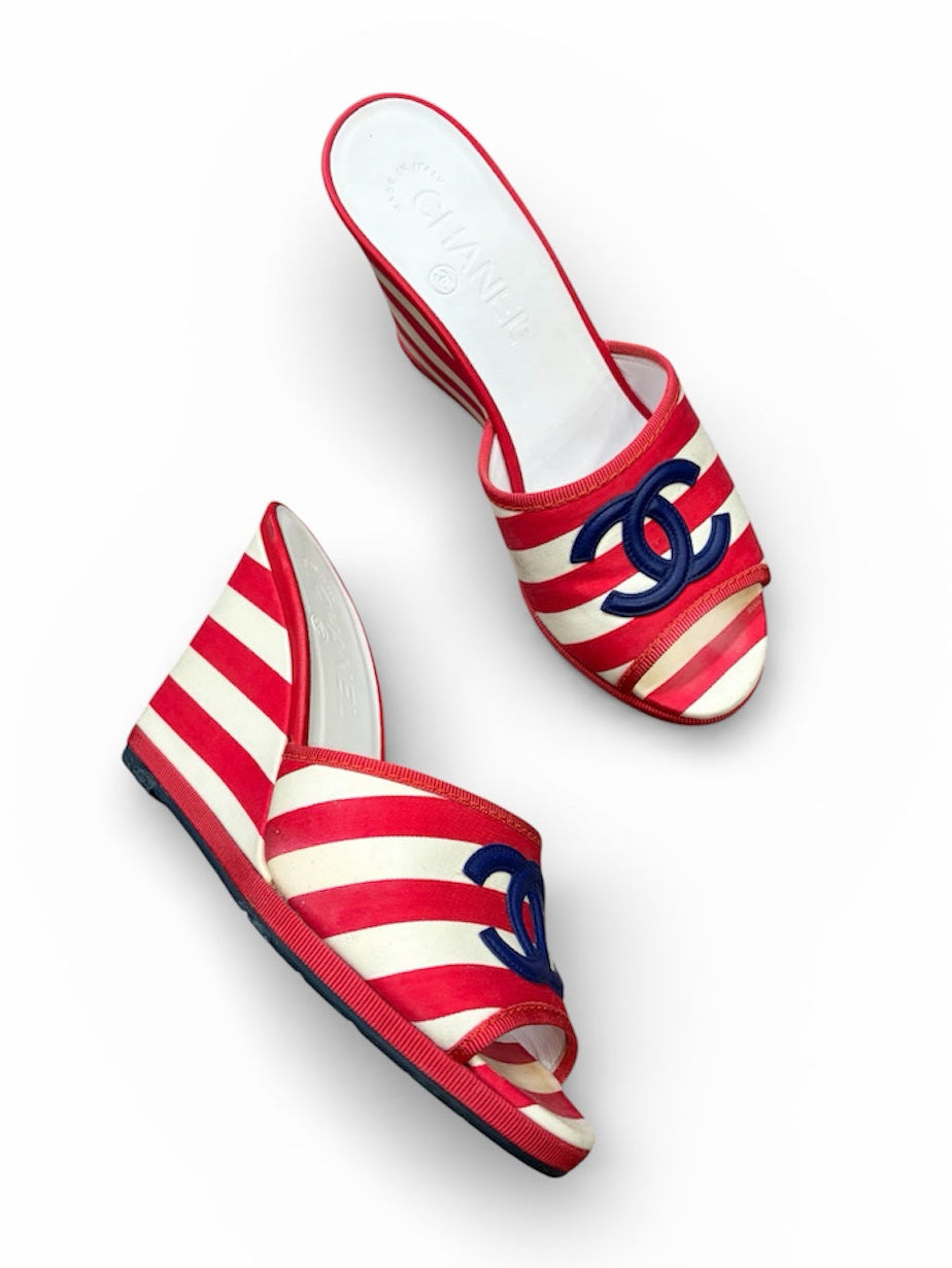 CHANEL 2010 Cruise Canvas Striped Wedge Sandals size 3