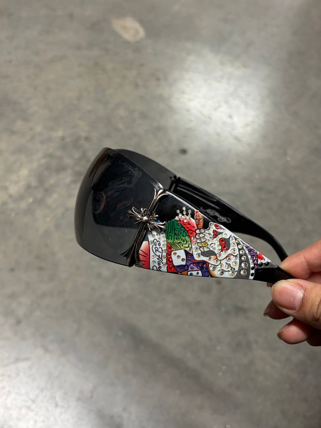 Ed Hardy Shield Sunglasses – Cross Detail