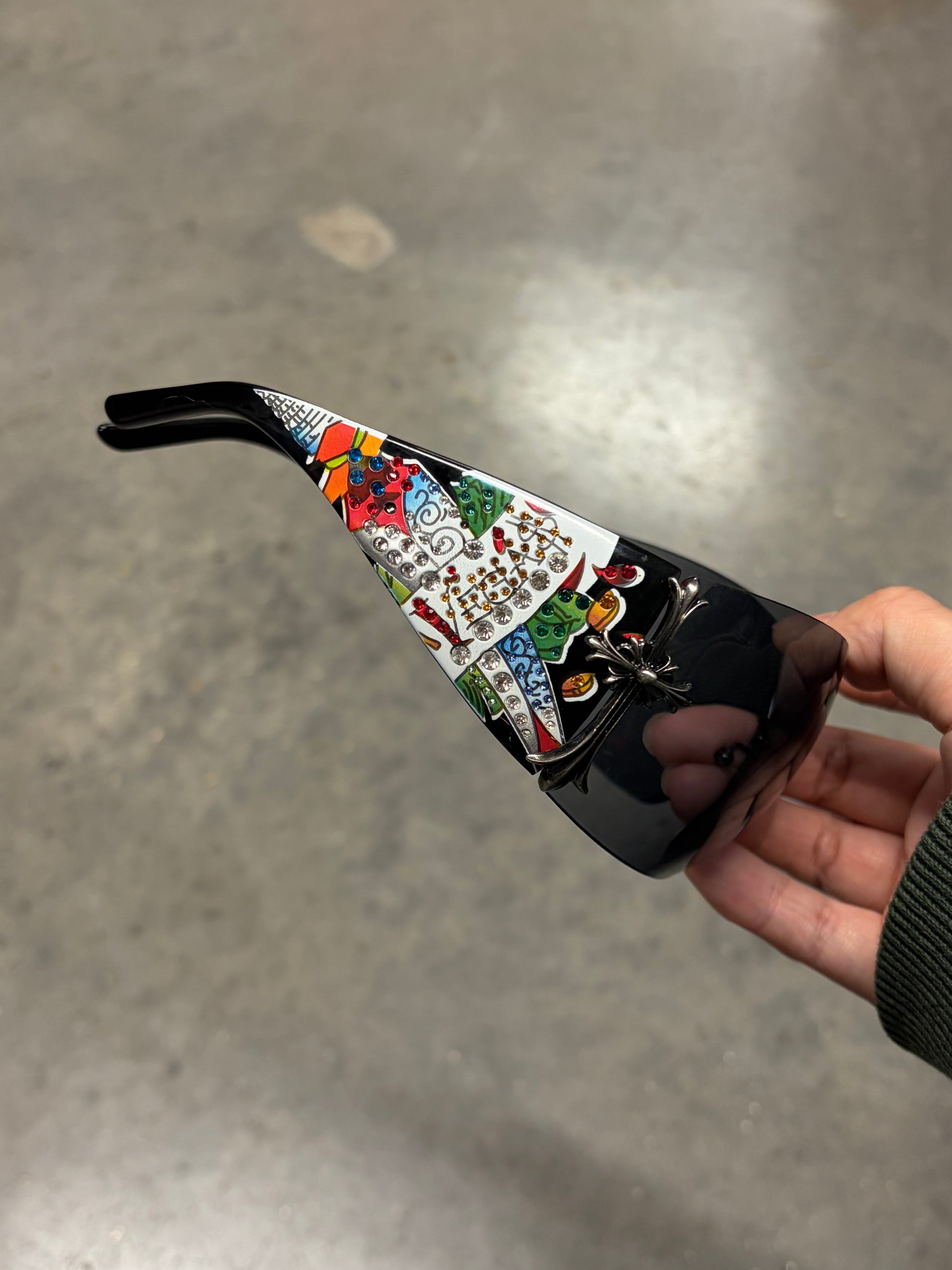 Ed Hardy Shield Sunglasses – Cross Detail