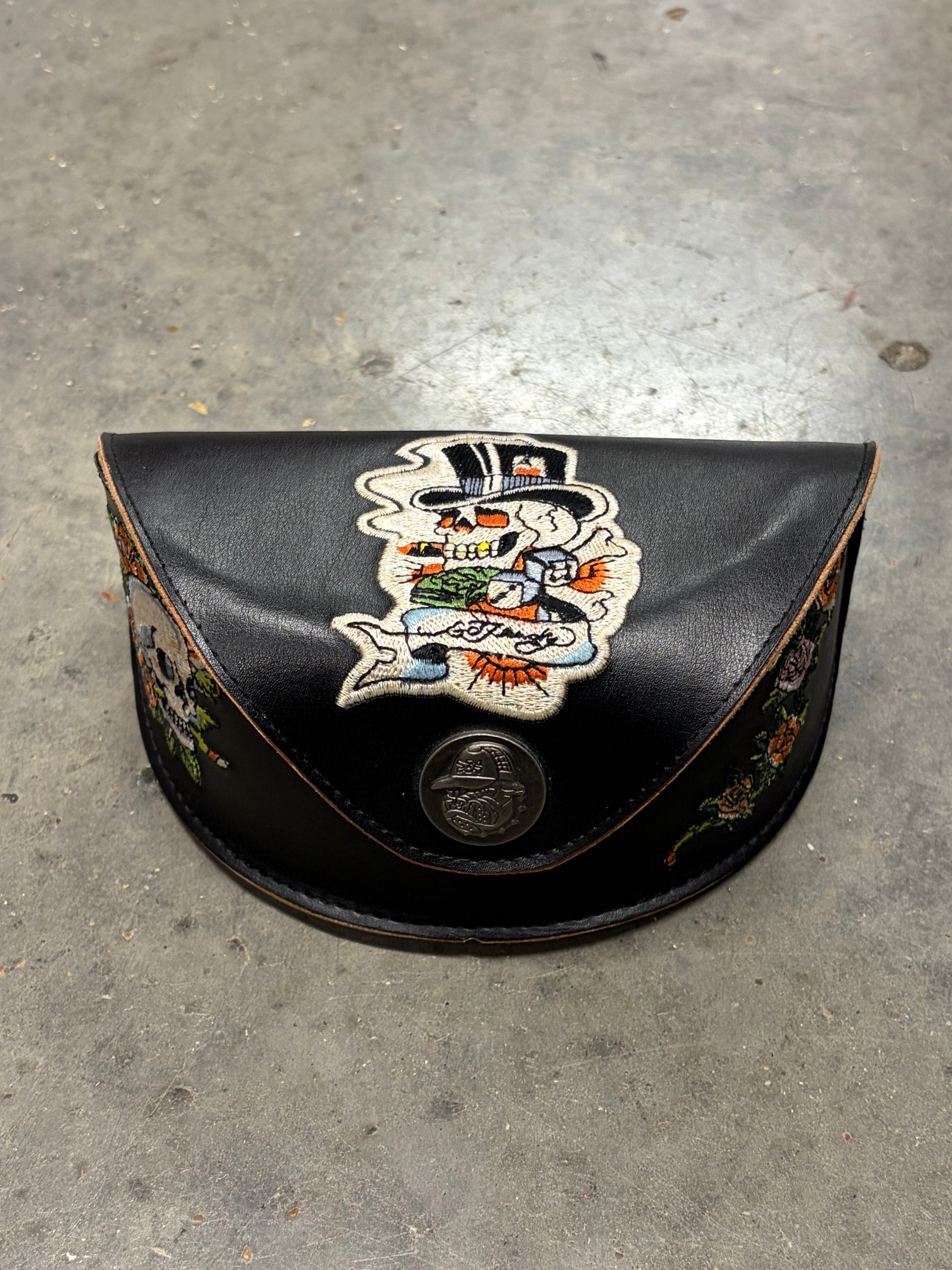 Ed Hardy Shield Sunglasses – Cross Detail