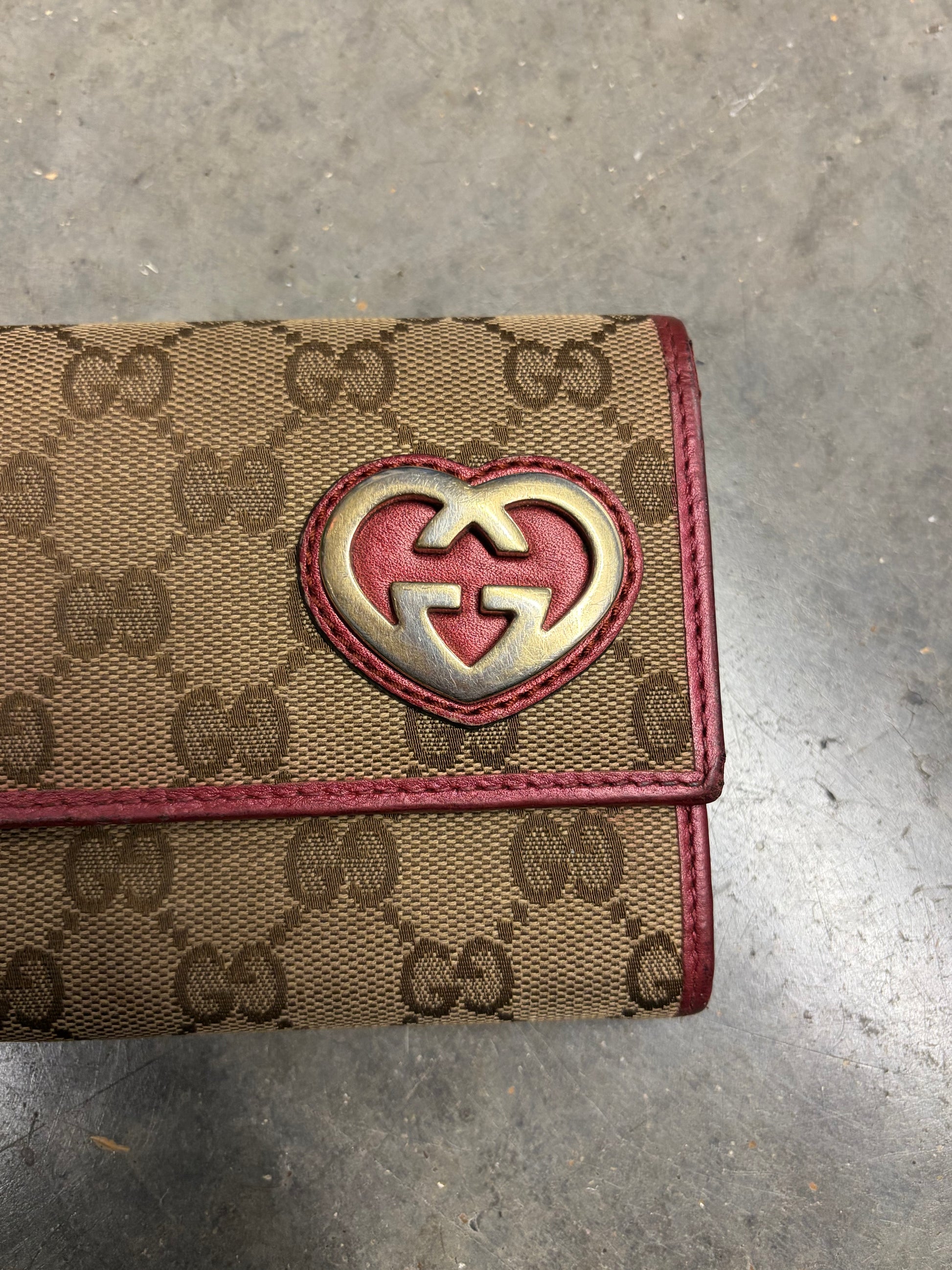 Gucci GG Canvas Heart Red Wallet