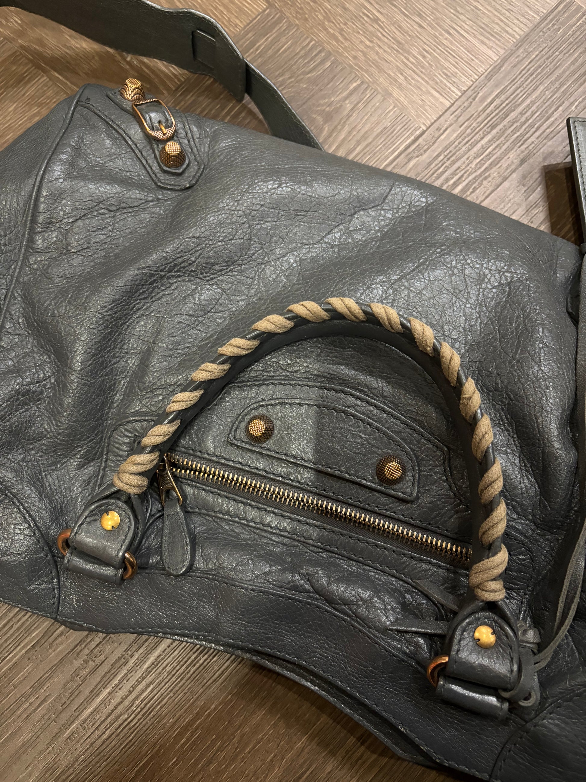 Balenciaga velo city bag in grey