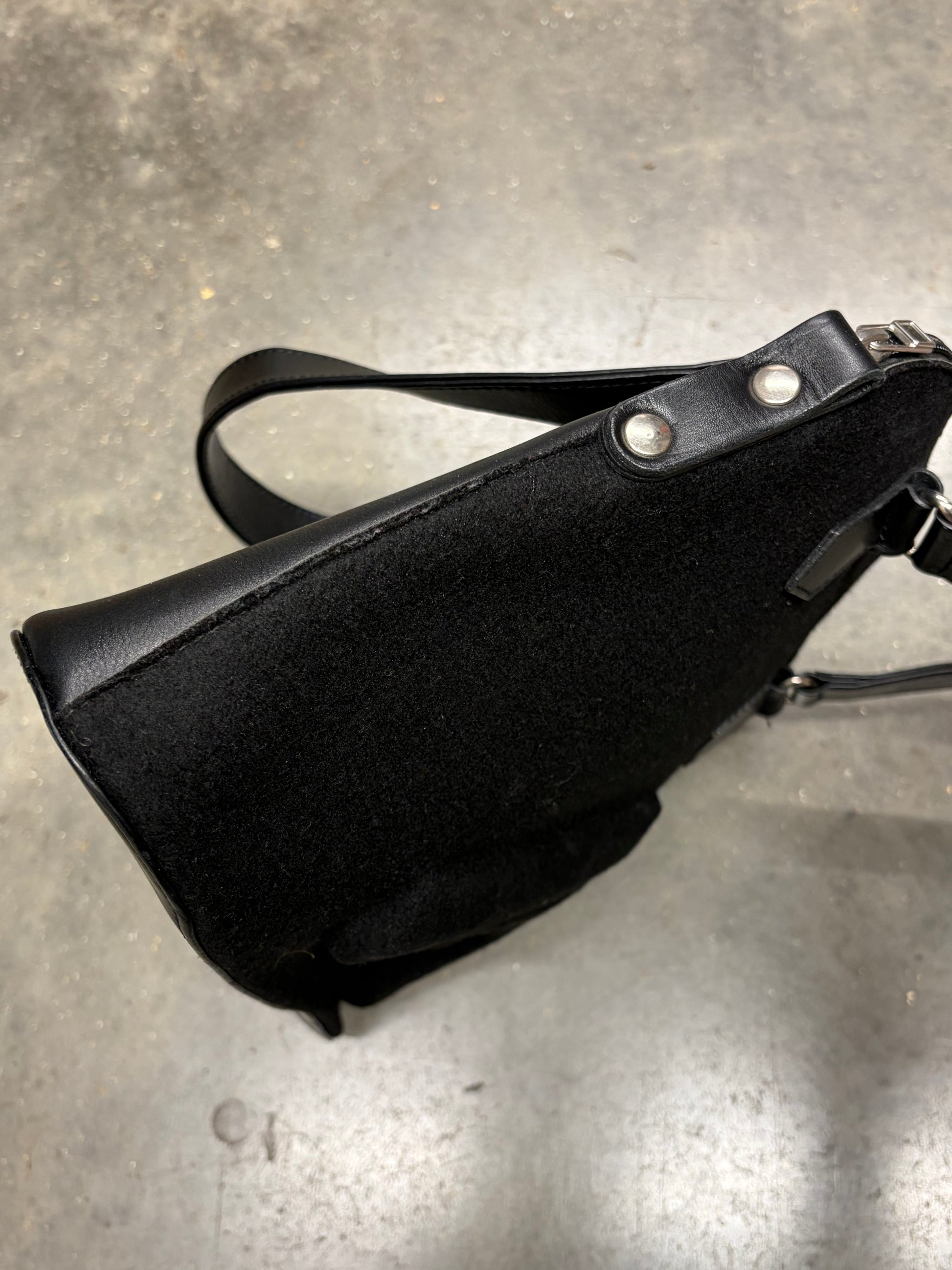 Vlieger & Vandam Gun Black Leather Bag
