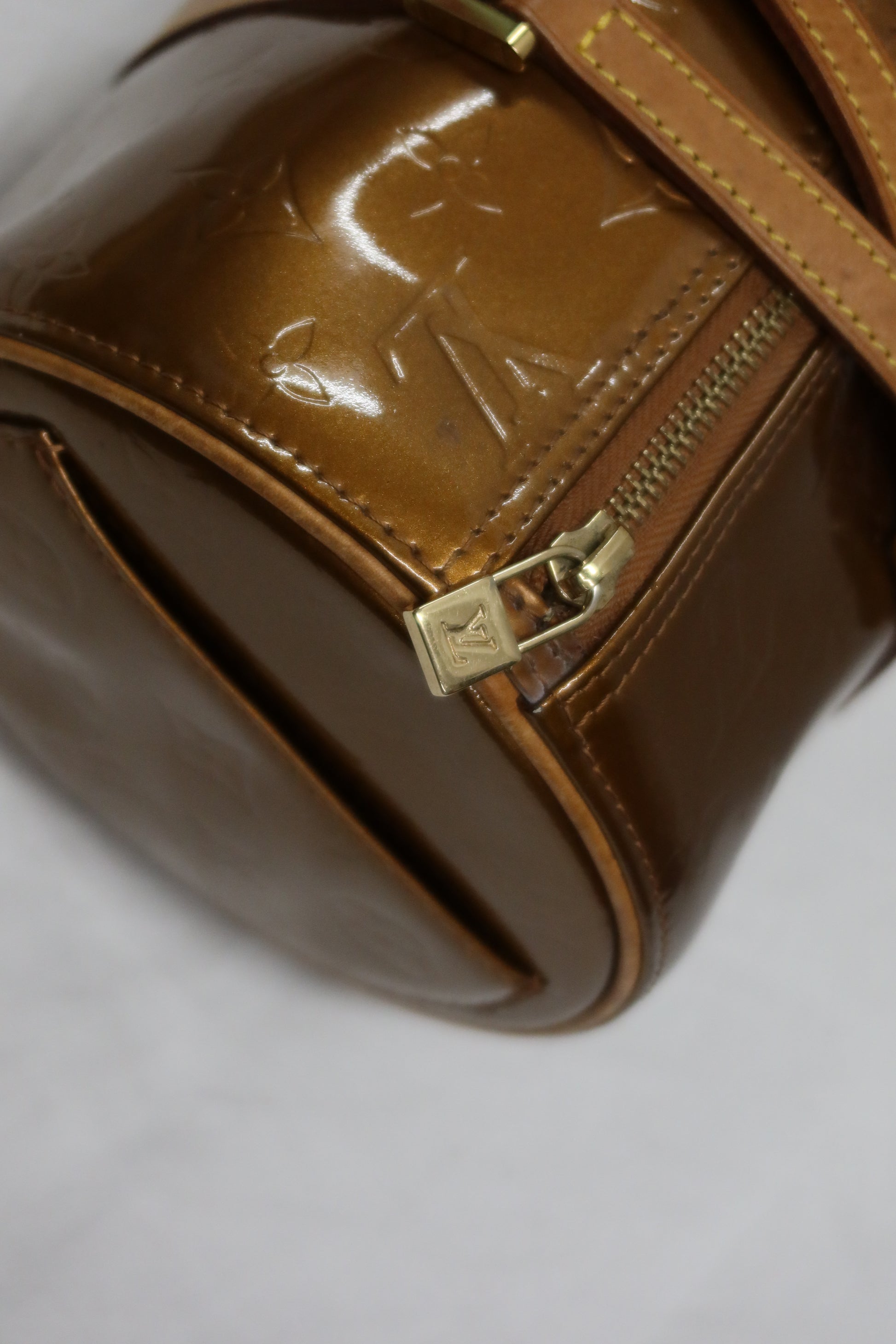 Louis Vuitton Monogram Vernis Bedford Papillon Handbag