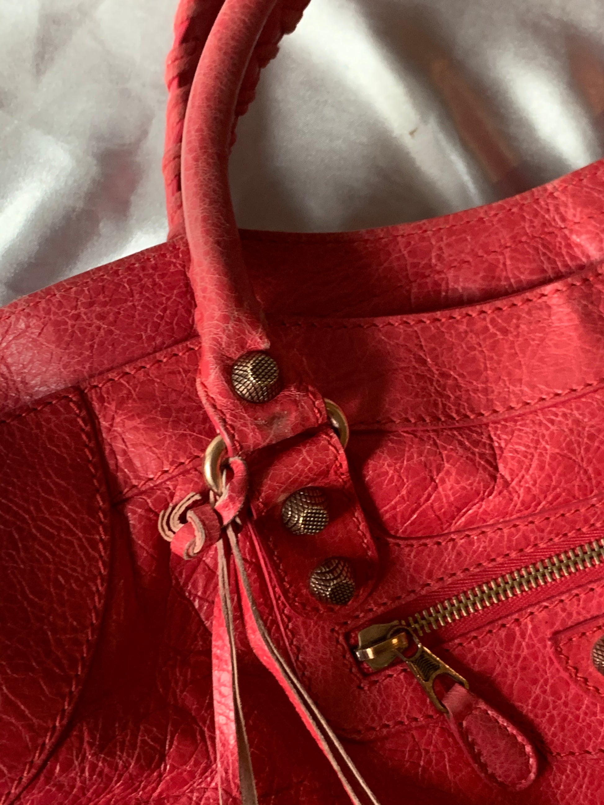 Balenciaga City Bag Size Medium in Red