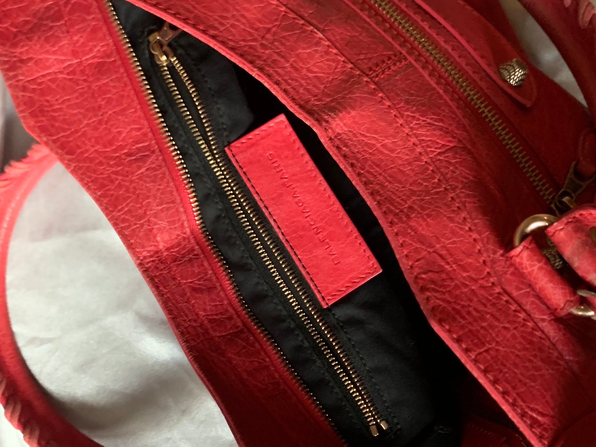 Balenciaga City Bag Size Medium in Red